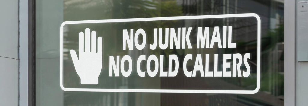 No Junk Mail No Cold Callers decal on shop window - White