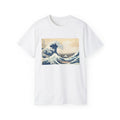 Great Wave off Kanagawa T-Shirt | Hokusai Wave Art Print Tee